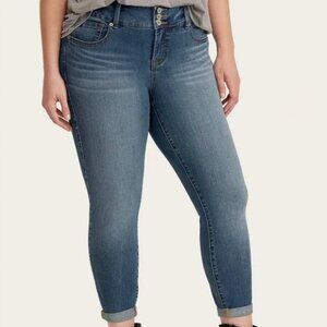 TORRID Plus Size Jegging Skinny Premium Stretch High Rise Jean 16S / 16 SHORT